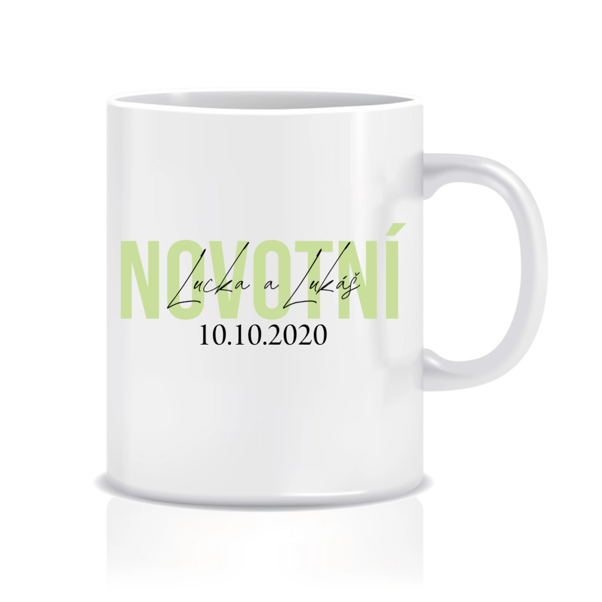 Personalizovaný klasický bílý keramický hrníček 300 ml se jmény novomanželů