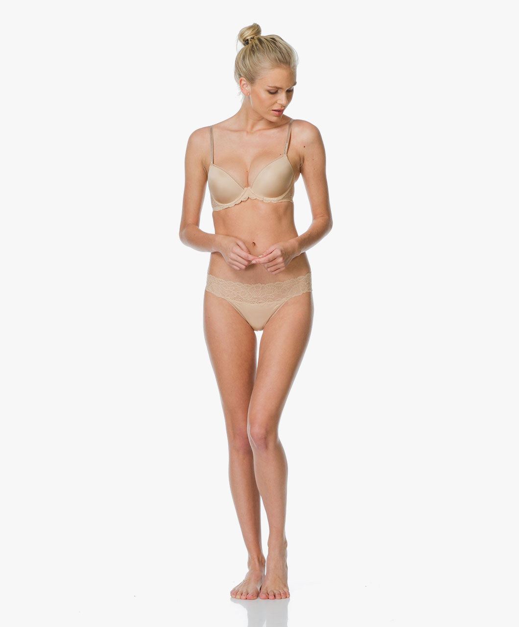 Podprsenka s kosticí model 5193921 tělová hnědá 75D - Calvin Klein