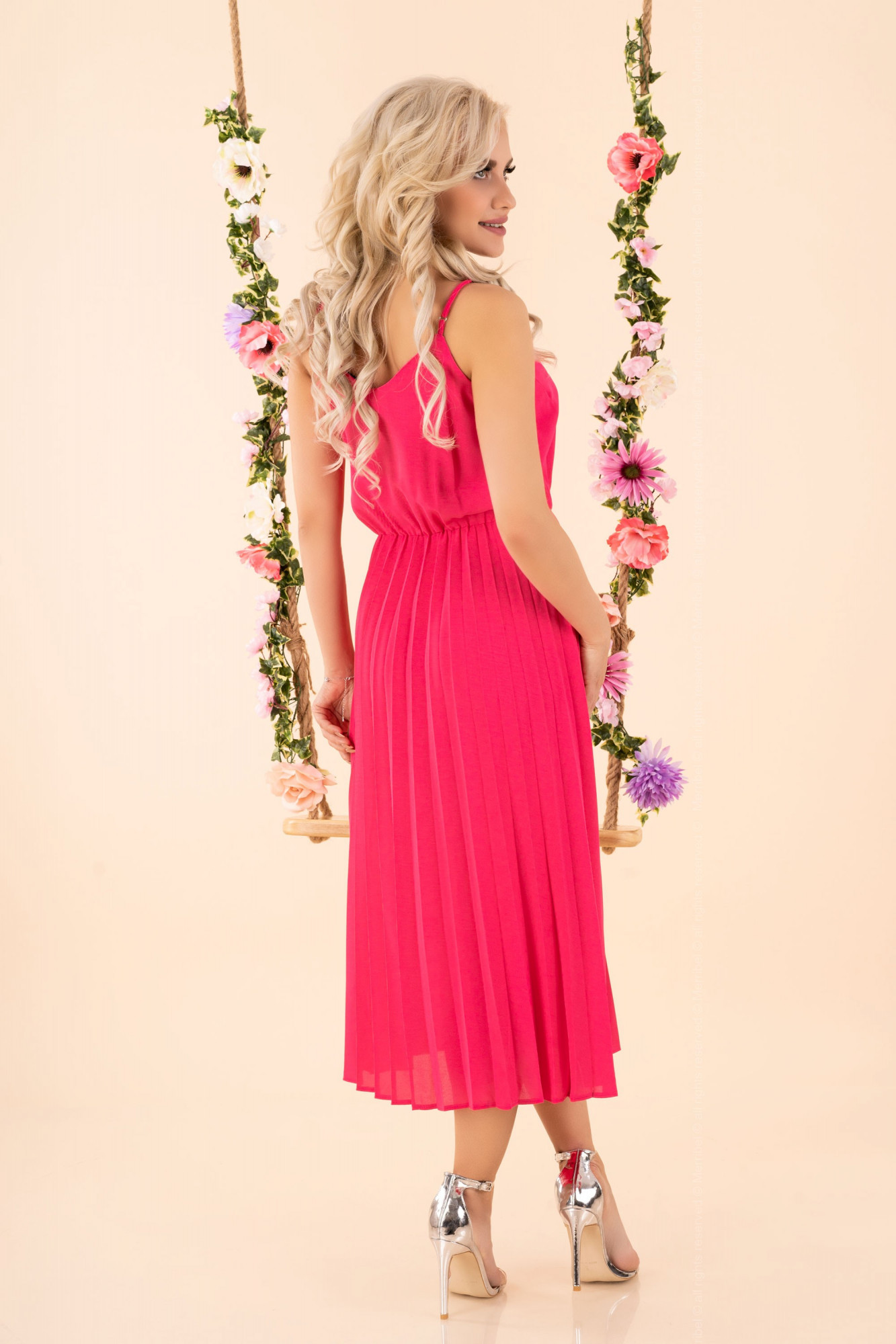 Dámské šaty model 17802228 růžova XL - Merribel
