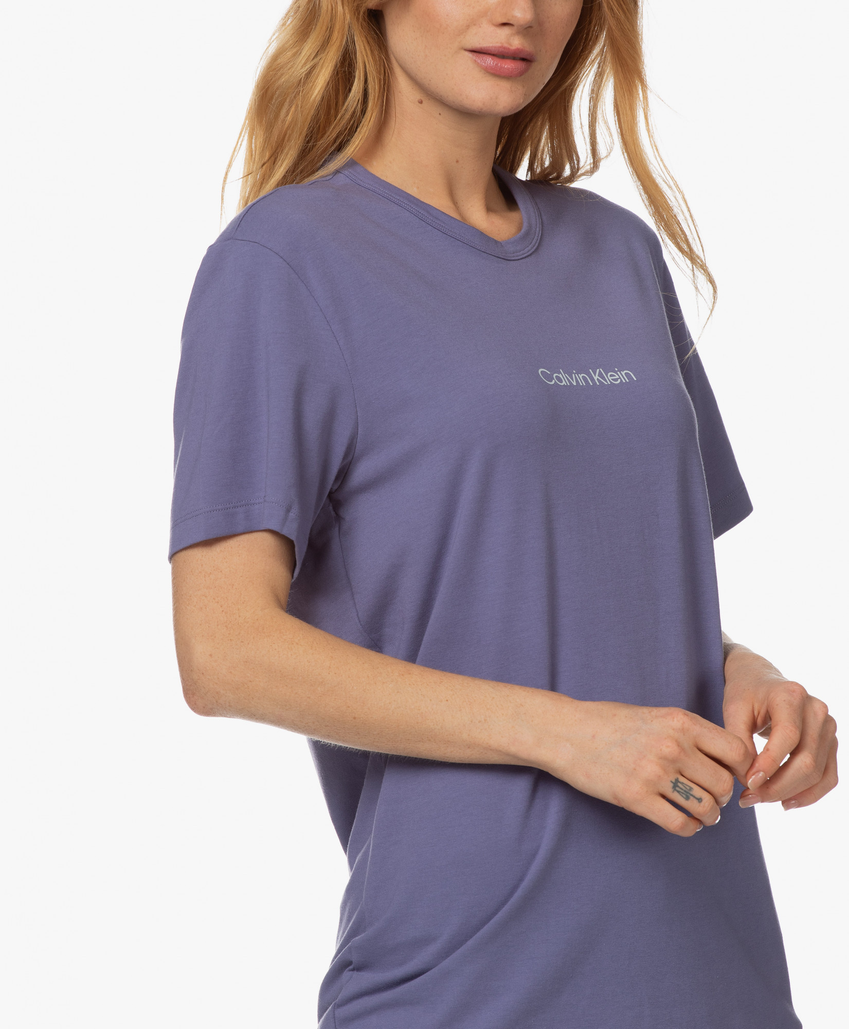 Dámské tričko model 15880078 - Calvin Klein Velikost: M, Barvy: borůvková