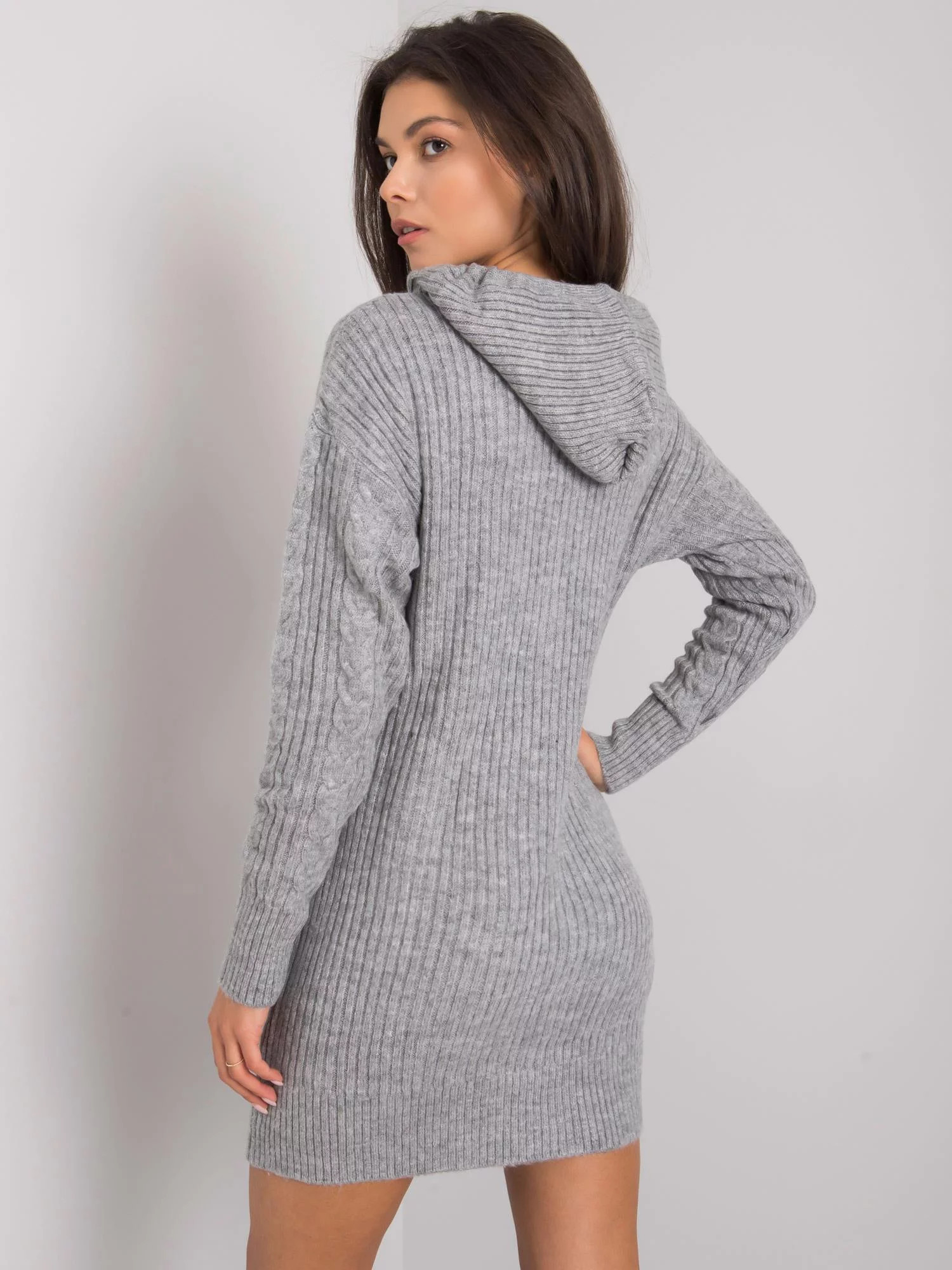 Dámské šaty s kapucí 7099 - RUE PARIS šedá one size (obrázek 7)