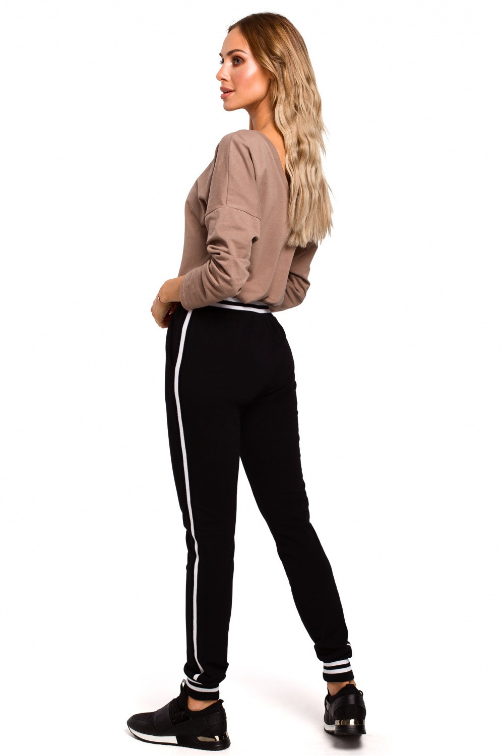 Dámské teplákové kalhoty model 15927442 - Moe Velikost: L-40, Barvy: černá s bílou