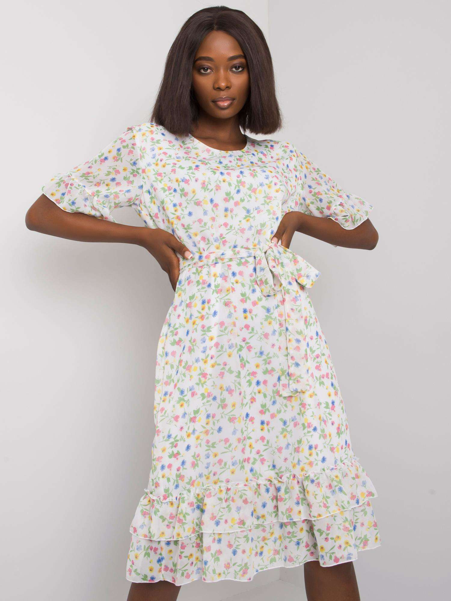 Dámské šaty model 17109246 36 bílá s květinovým vzorem - FPrice