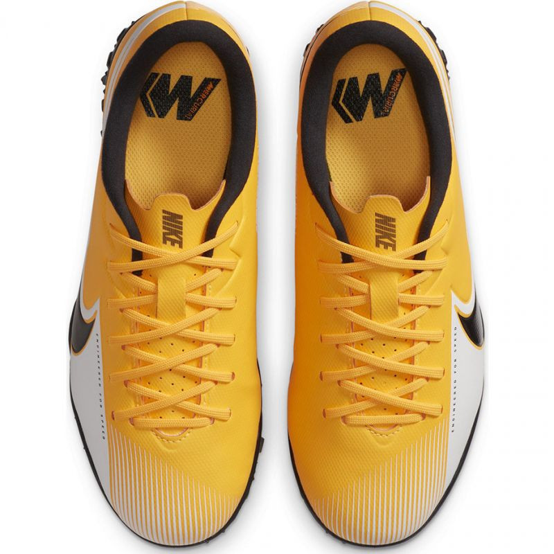 Dětské kopačky AT8145 - Nike 29 žlutá-bílá