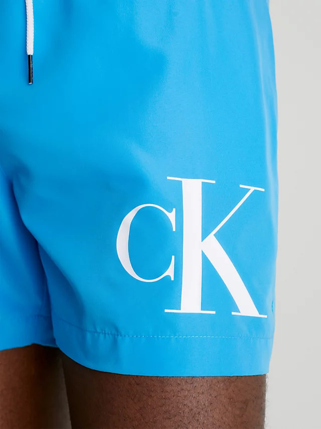 Dárkové balení pánských plavek a ručníku KM0KM00849 BEH modrá - černá - Calvin Klein L
