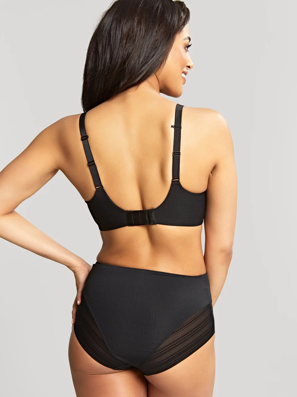Dámská podprsenka Serene Full Cup noir 10305 černá - Panache 85J (obrázek 11)