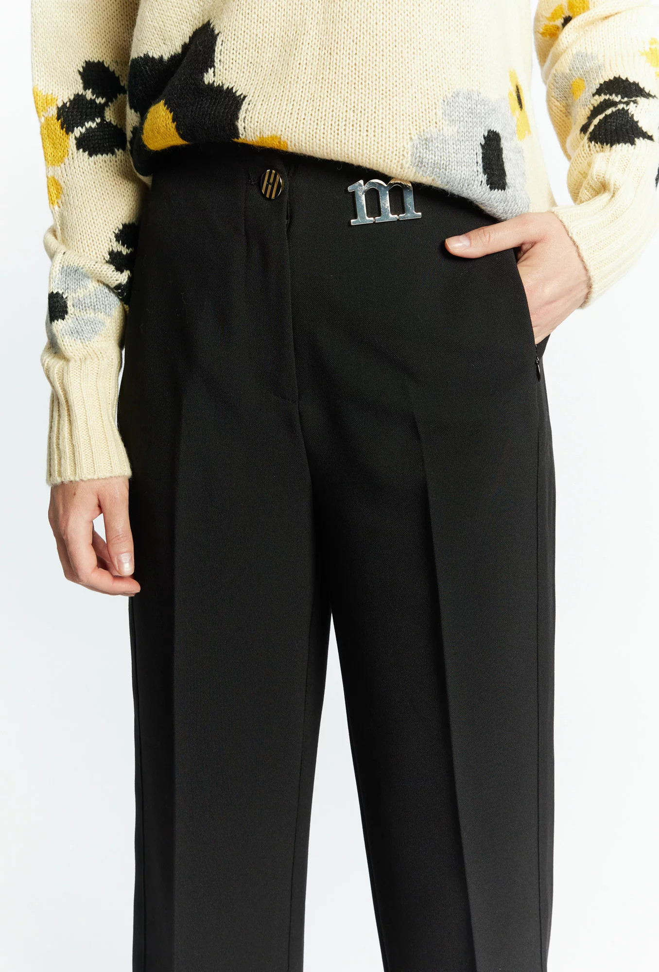 Dámské elegantní kalhoty s logem značky / Černá - Monnari černá 44/2XL (obrázek 6)