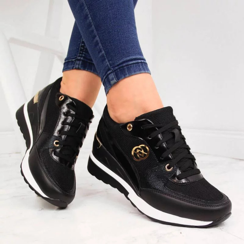 Dámska športová obuv na platforme EVE274A / 21PB35-4001 Black with white - eVento 37 černá s bílou