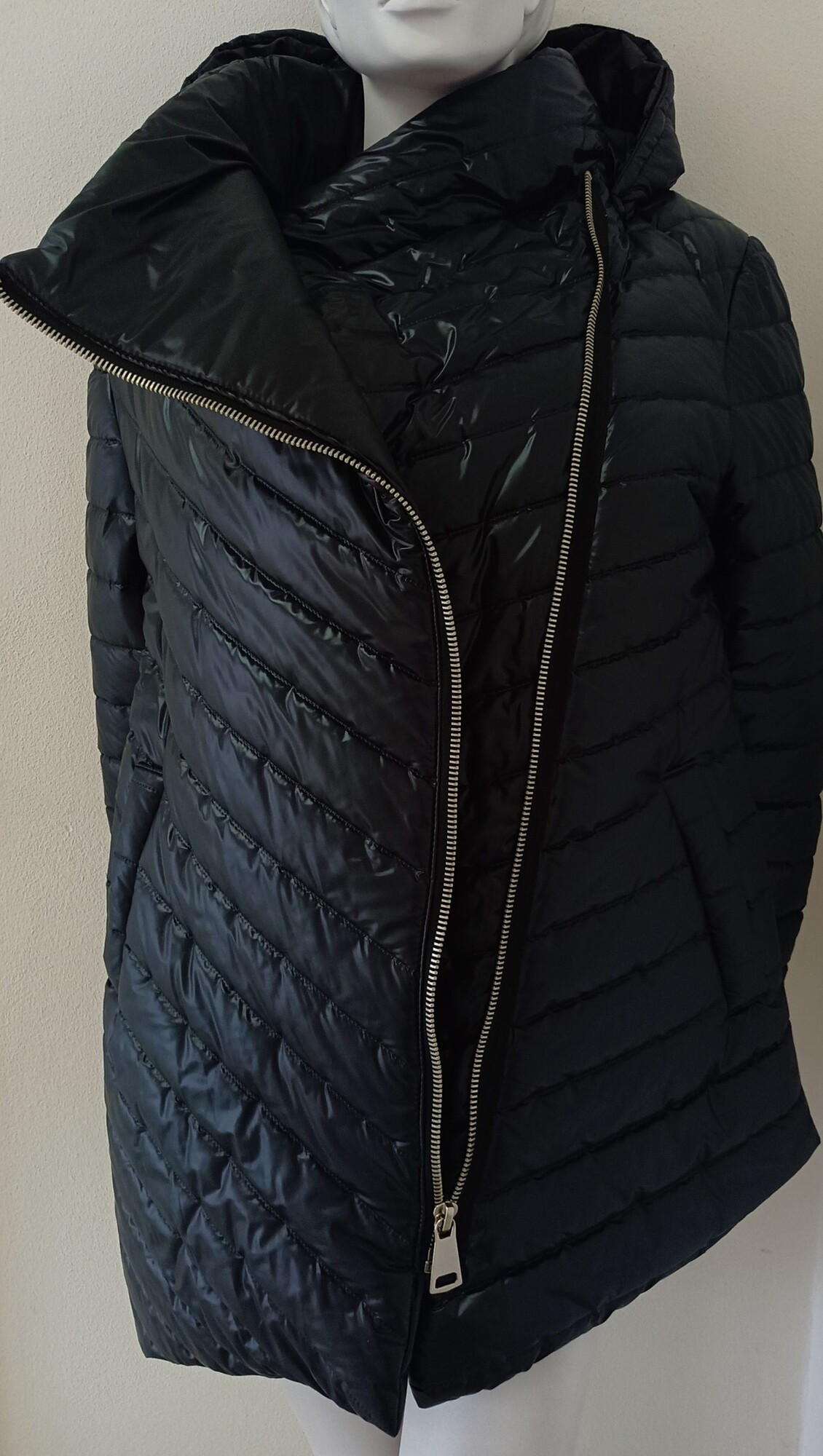 Dámska zimná bunda s kapucňou M51818 - Zaks 52 černá