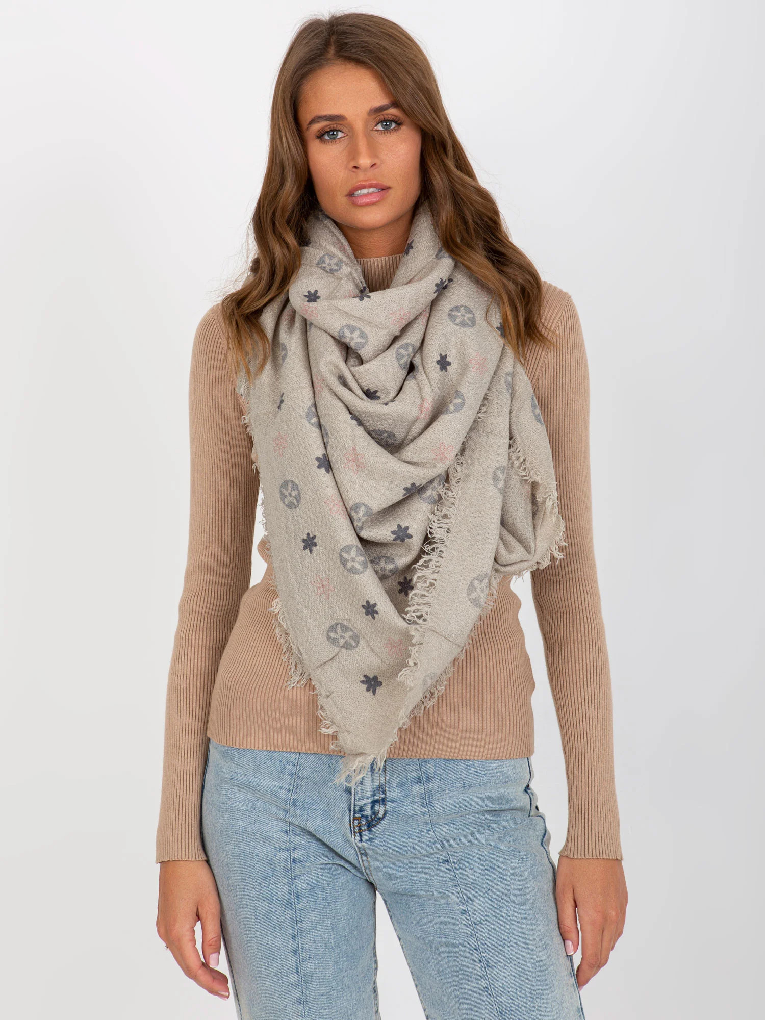 Dámsky šál AT CH 23505 1.55 Šedý vzor - FPrice UNI šedá vzor