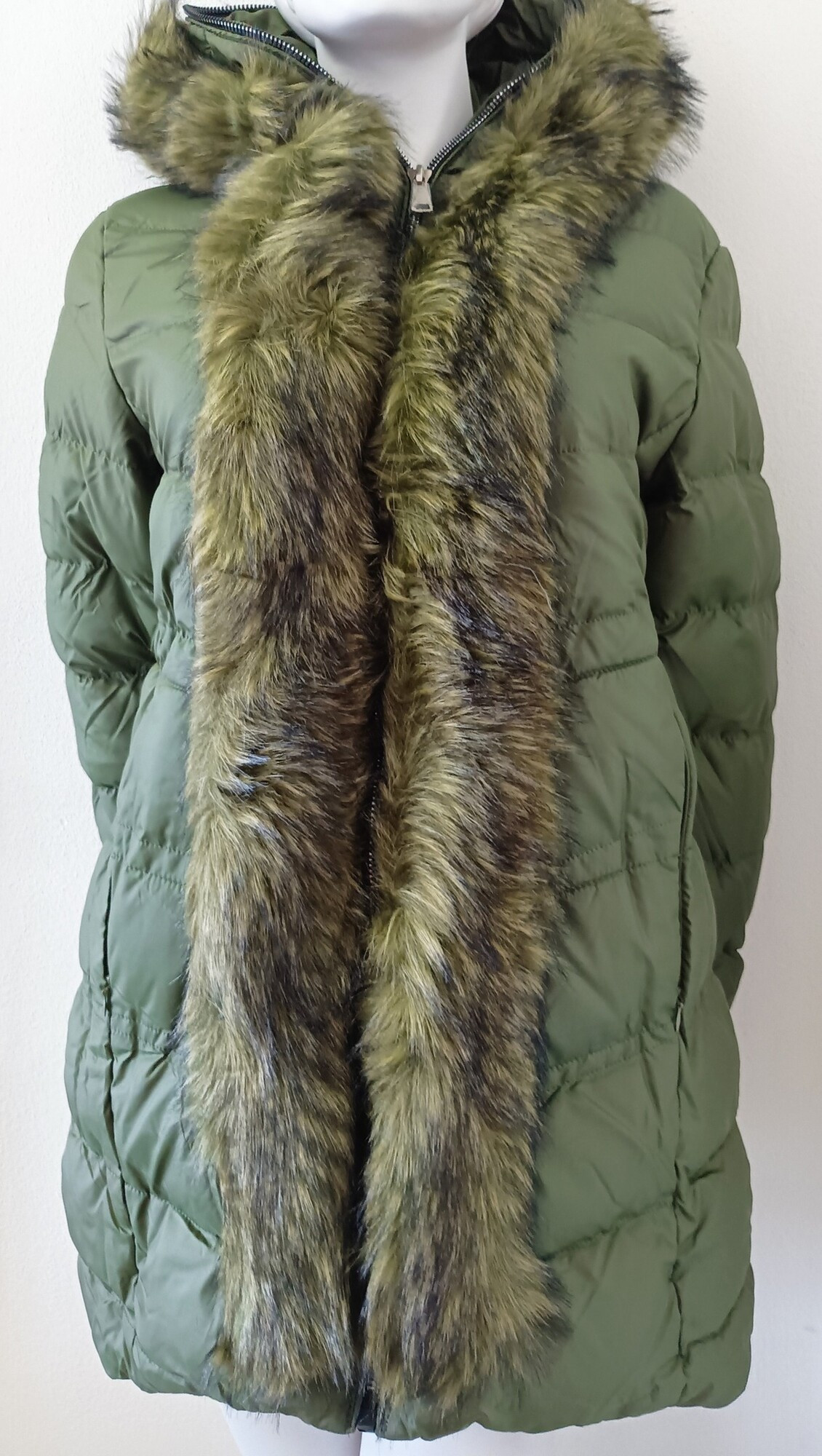 Dámská zimní bunda s kožešinou W749 zelená - Goodlooking XXL (obrázek 3)