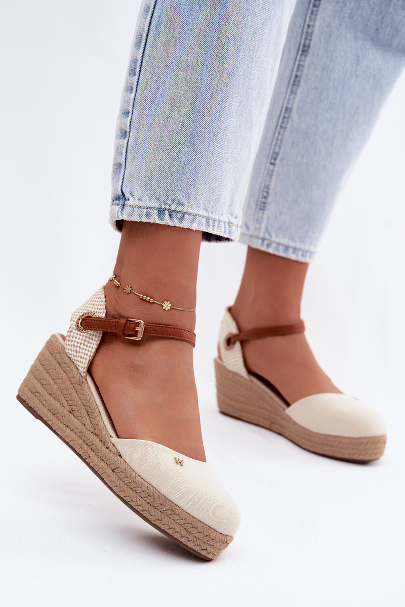 Dámske sandále Wrangler 20261087-99Q béžové 39