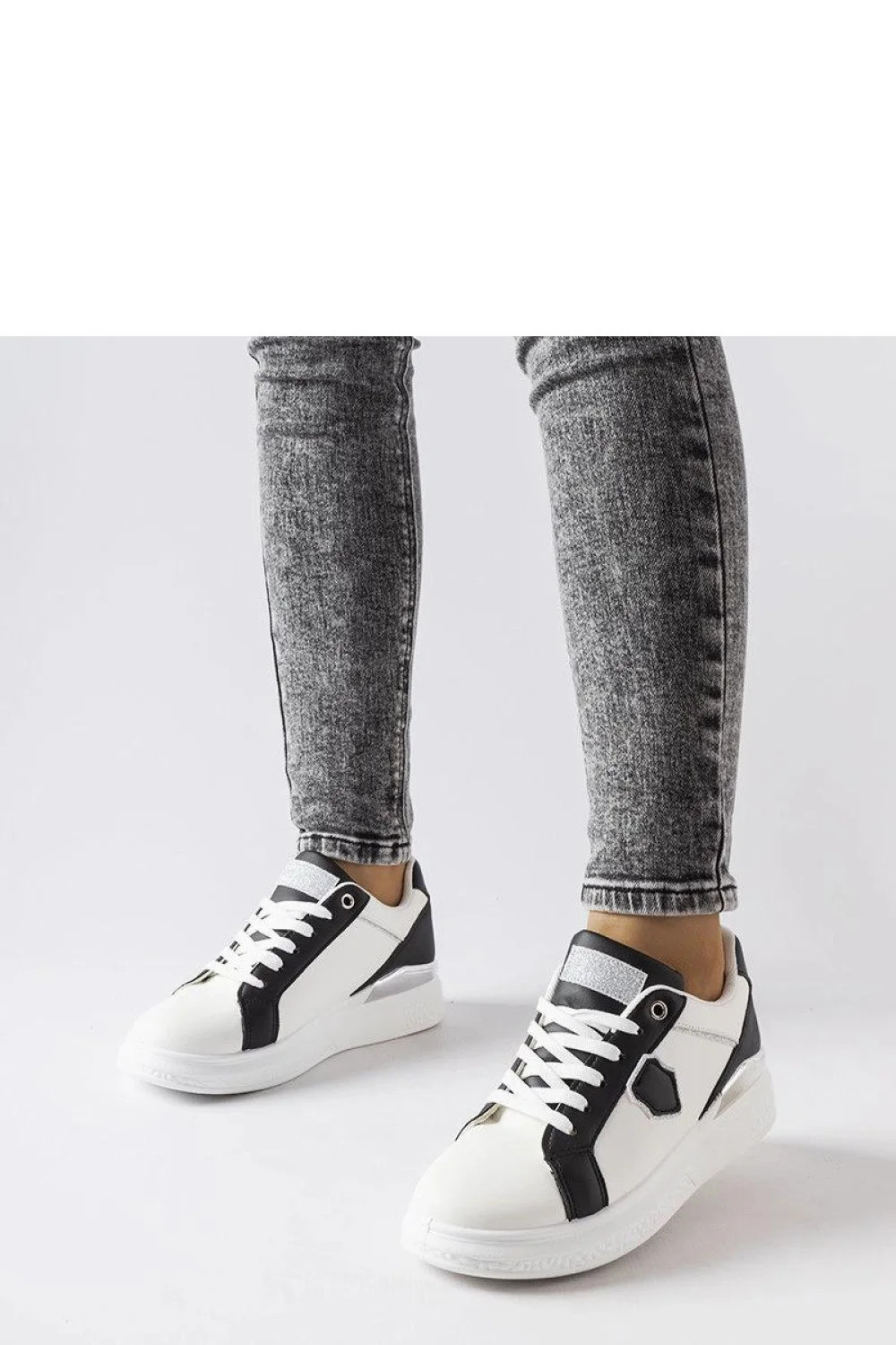 Dámská obuv 0H0-YD1581-03 bílo-černá - Solea 39