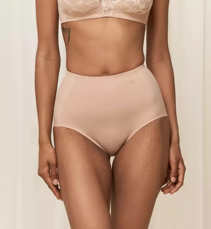 Dámské stahovací kalhotky Becca High Panty - Triumph Barva: hladce tělová (6106), Velikost: 065