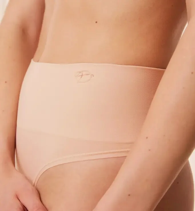 Dámské kalhotky Soft Sculpt Bandeau String - Triumph 00EP 0042