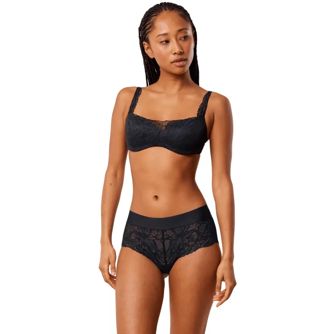 Dámské kalhotky Body Make-Up Illusion Lace Shorty - Triumph černá (0004) 044 (obrázek 4)