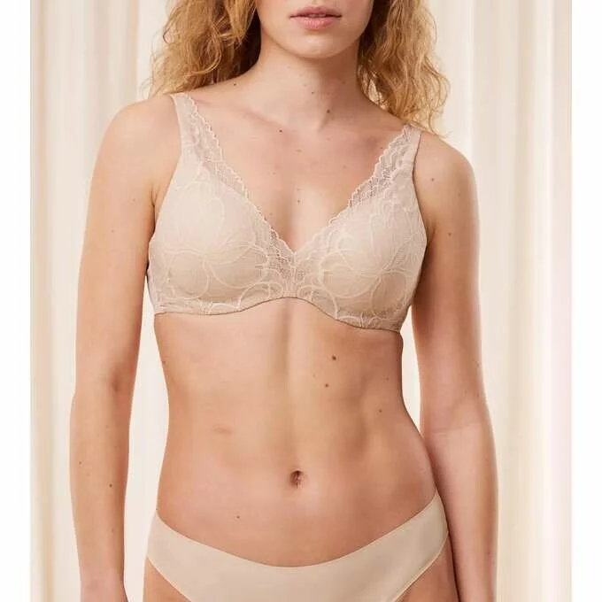 Dámská podprsenka Body Make-Up Illusion Lace WP - Triumph naze béžová (00NZ) 070E (obrázek 5)
