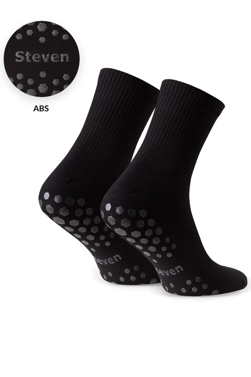 PÁNSKE PONOŽKY S ABS 088 černá 41-43