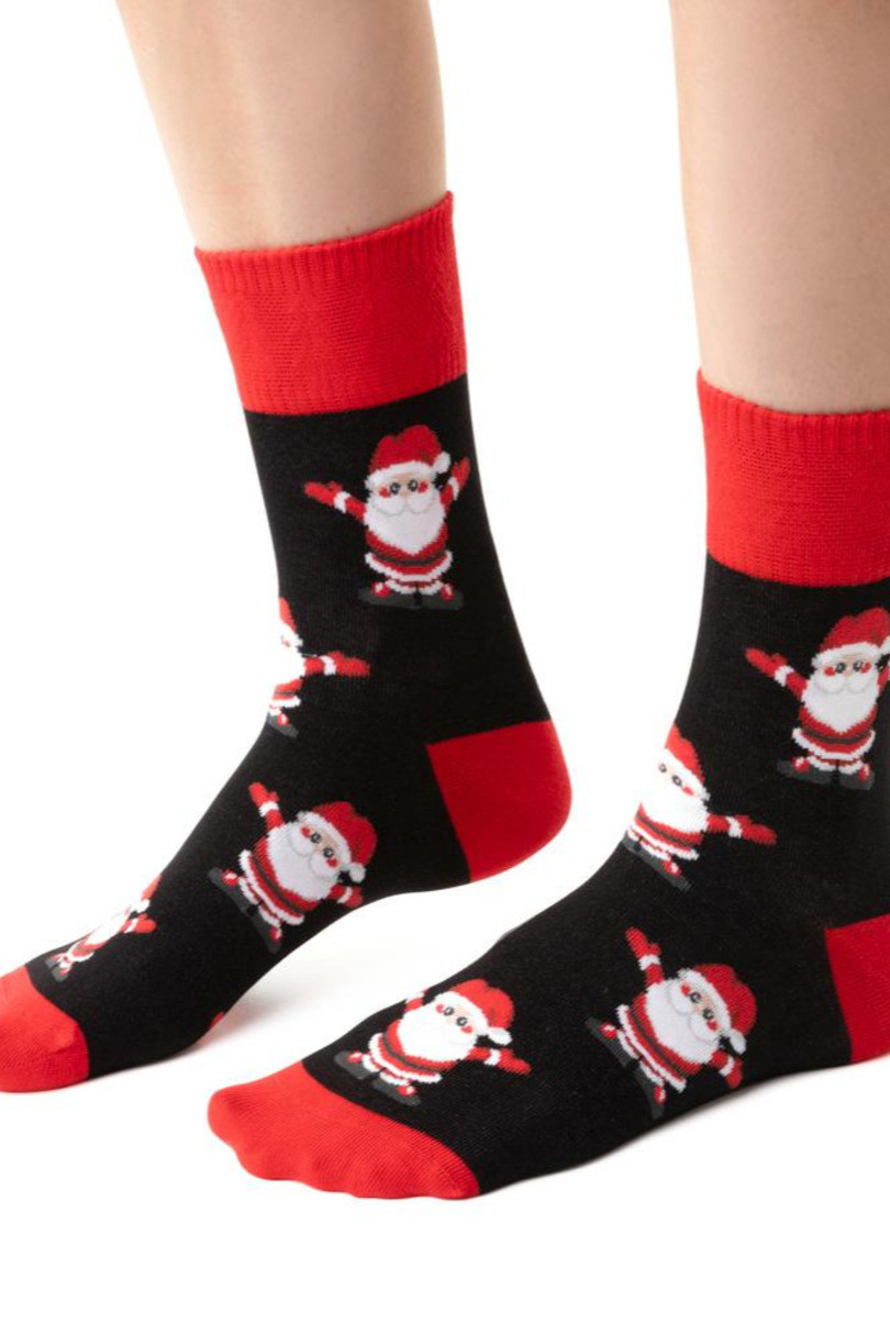 VIANOČNÉ PONOŽKY PRE ŽENY 136 černá 38-40