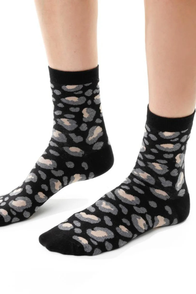 Dámske vzorované ponožky 099 černá 35-37