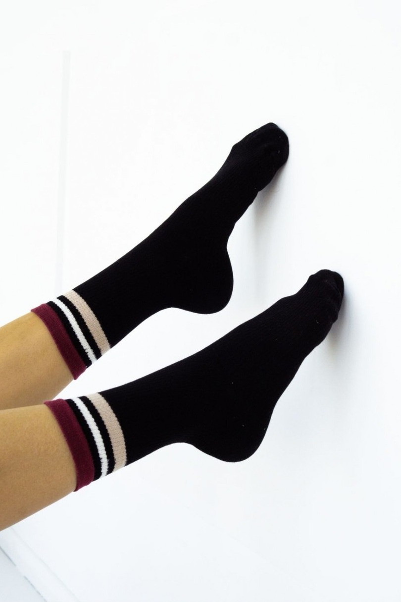 DÁMSKE PRUHOVANÉ PONOŽKY S PRÚŽKAMI 1313.001 ČERNÁ 2 37-41