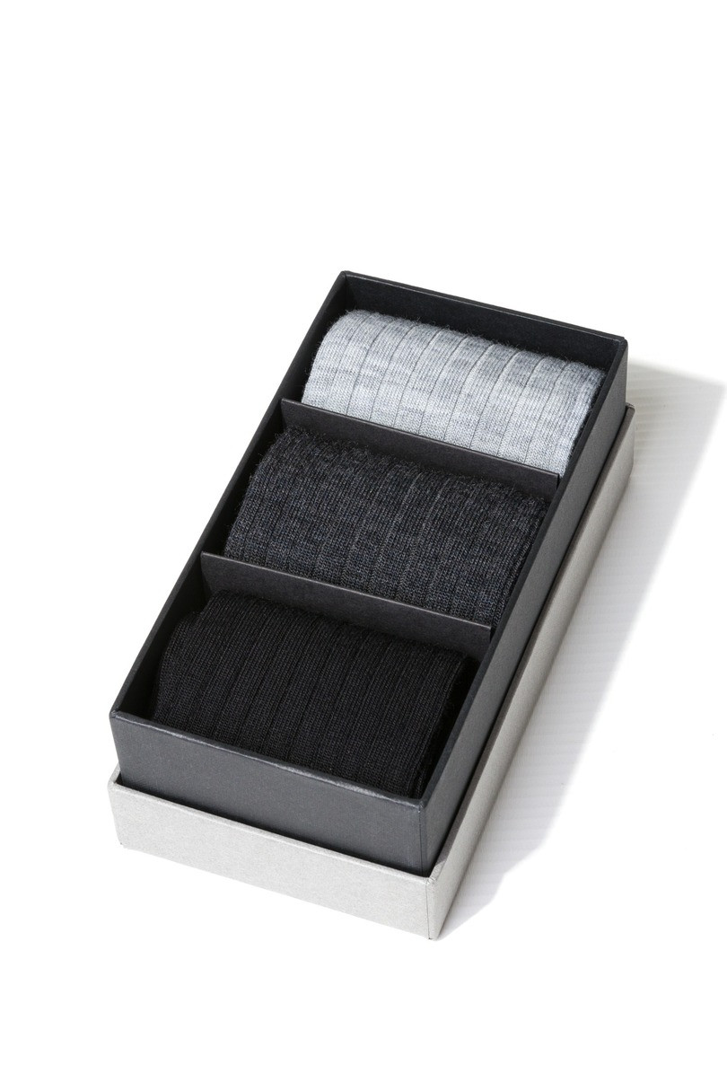 Krabice 3 páry - pánske vlnené ponožky 175 MIX1 44-46