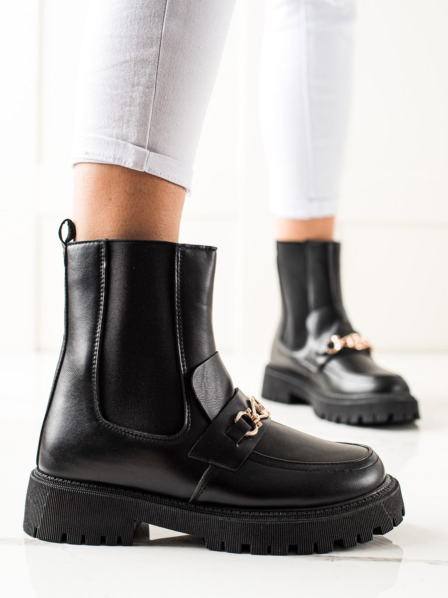 Klasické dámské černé kotníčkové boty na plochém podpatku 36