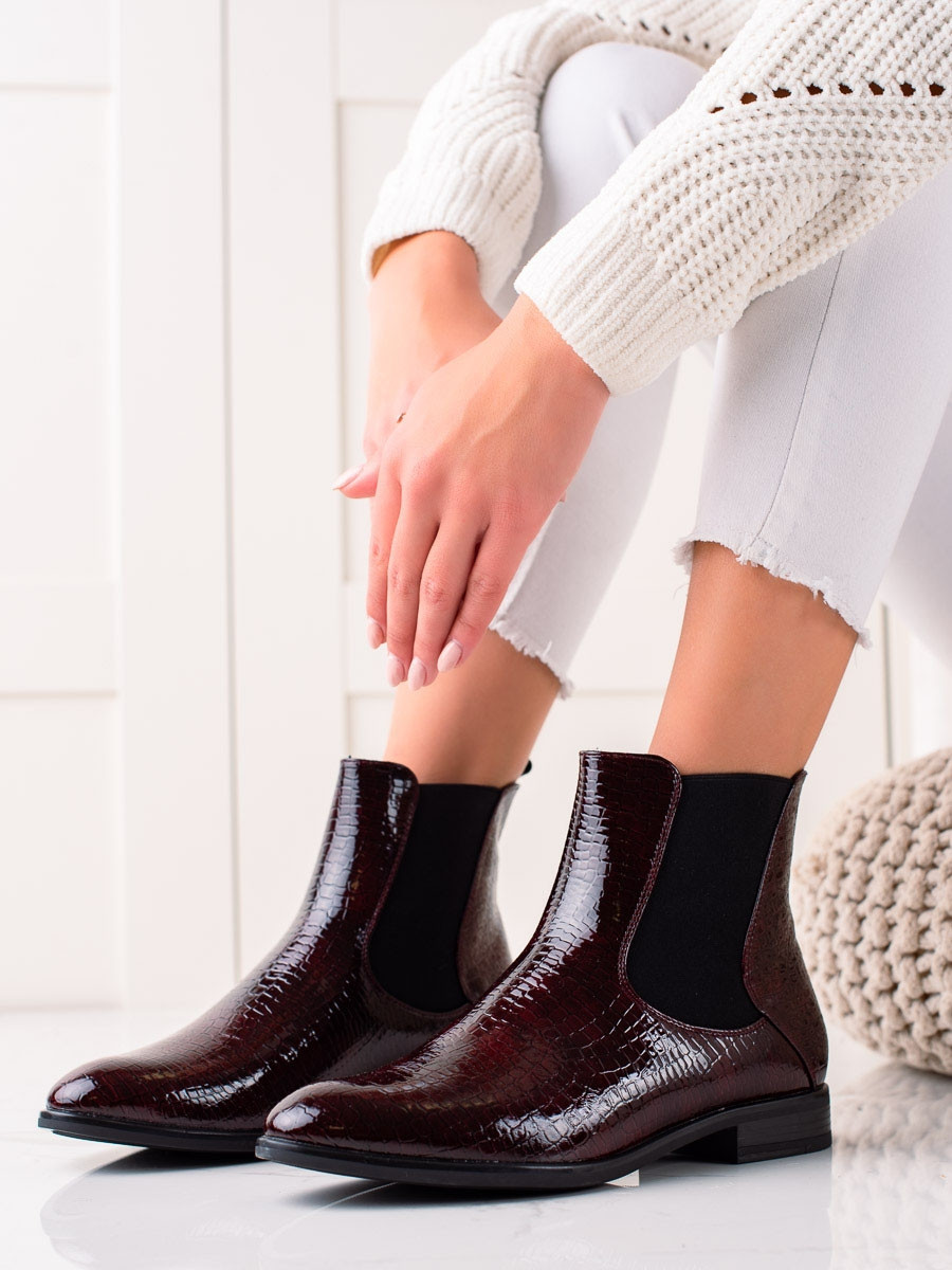 Luxusní dámské červené kotníčkové boty na plochém podpatku 36