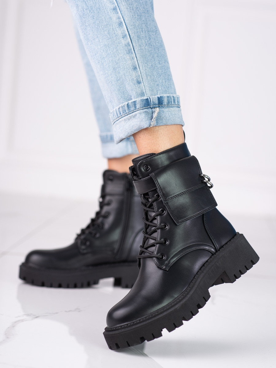 Módní kotníčkové boty dámské černé na plochém podpatku 36