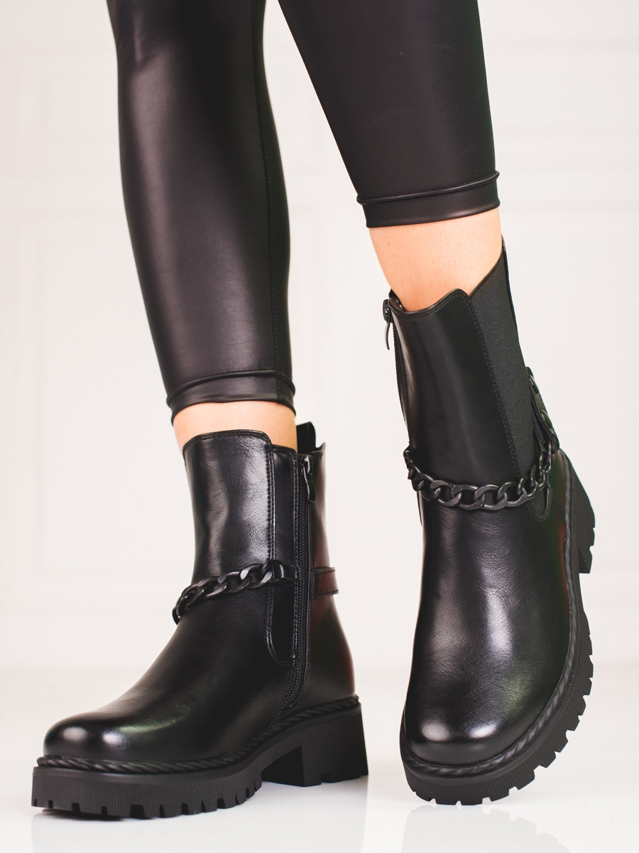 Designové kotníčkové boty černé dámské na plochém podpatku 36