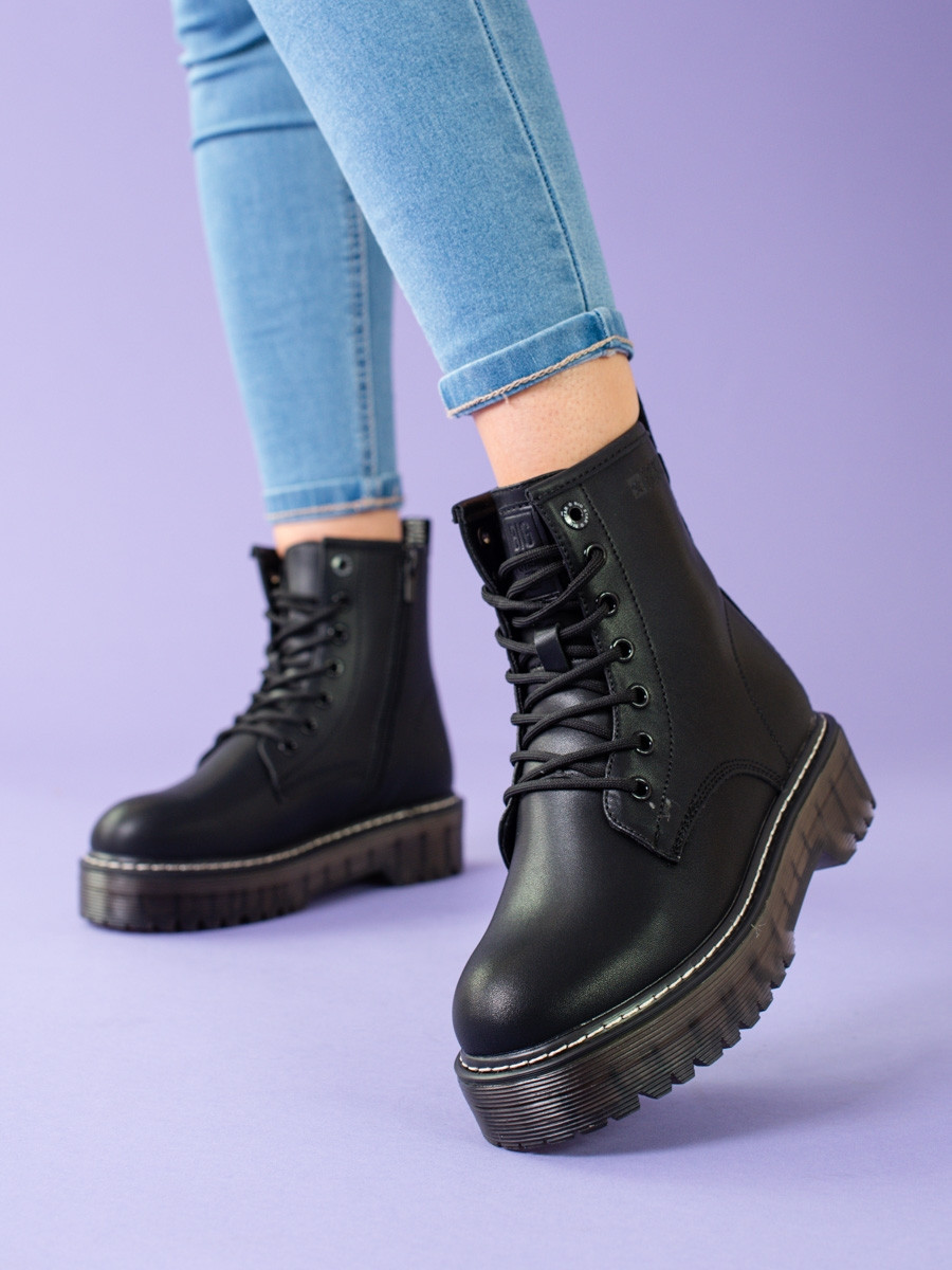 Zajímavé kotníčkové boty dámské černé bez podpatku 36