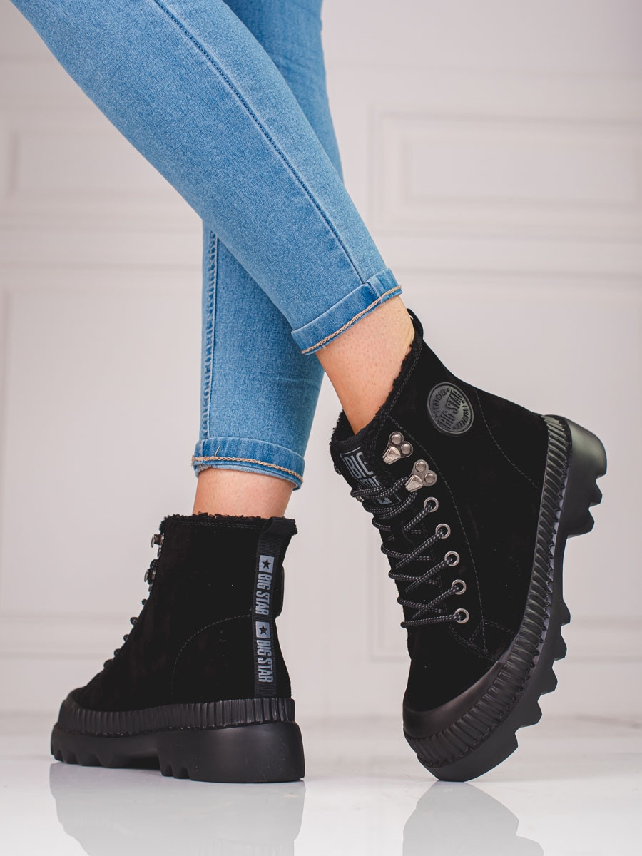Klasické dámské černé kotníčkové boty bez podpatku 36