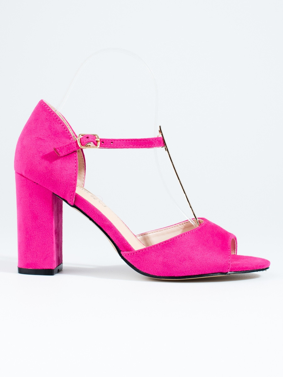 Krásné růžové sandály dámské na širokém podpatku 38