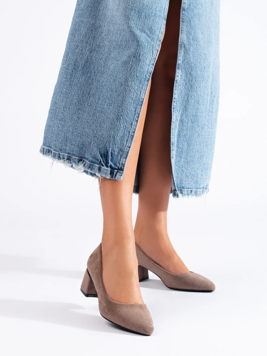 Trendy hnedé lodičky pre ženy na širokom podpätku 37