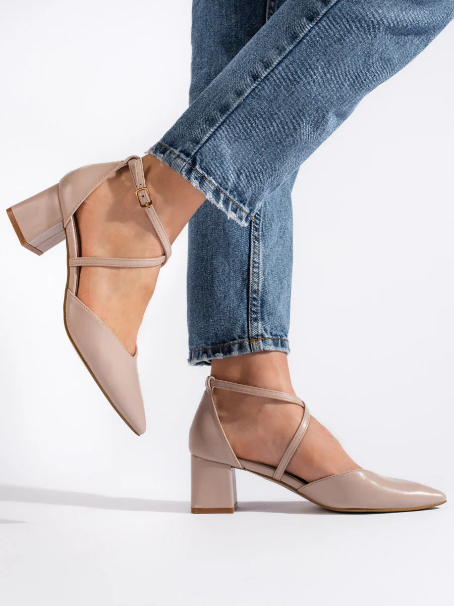 Módne dámske sandále hnedej farby na širokom podpätku 36