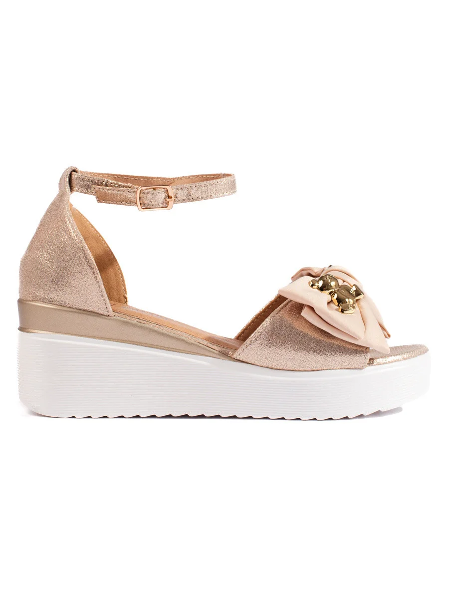 Dámske dizajnové zlaté sandále na klinoch 37