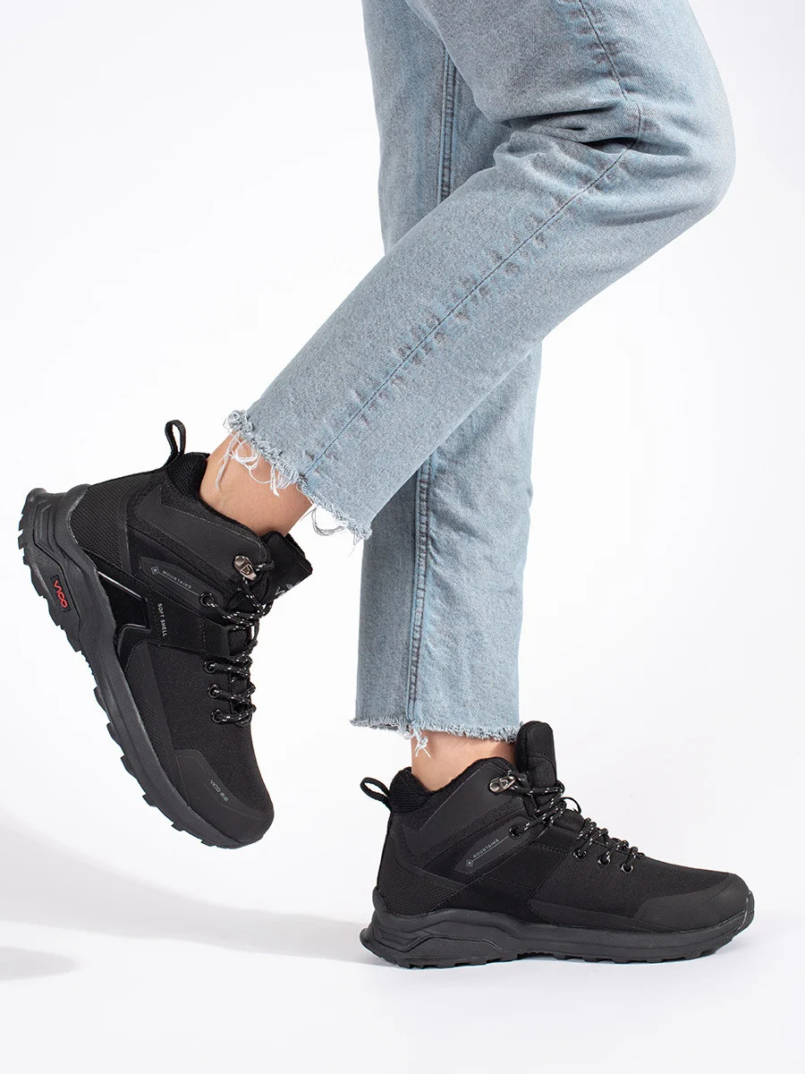 Vynikajúce čierne trekingové topánky pre ženy 36