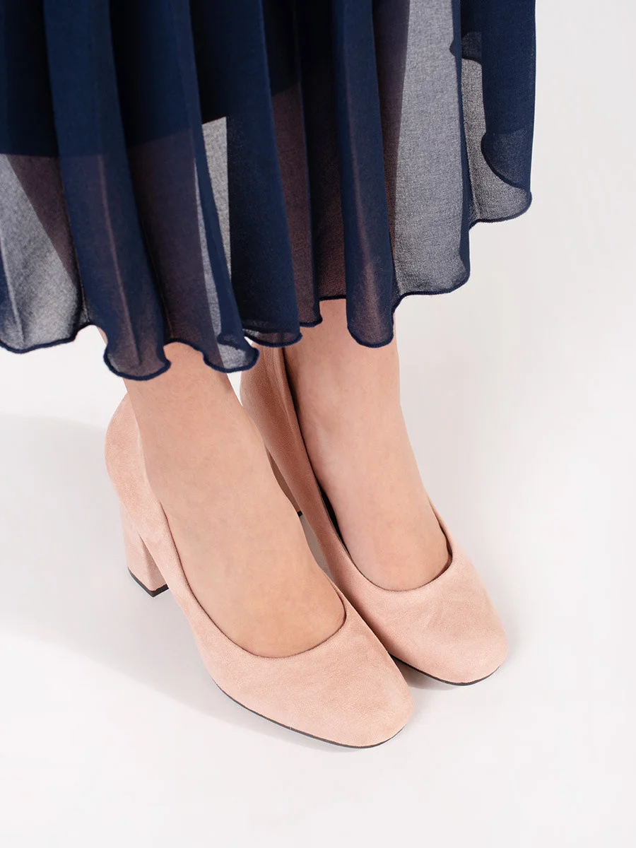 Praktické hnedé lodičky pre ženy na širokom podpätku 35