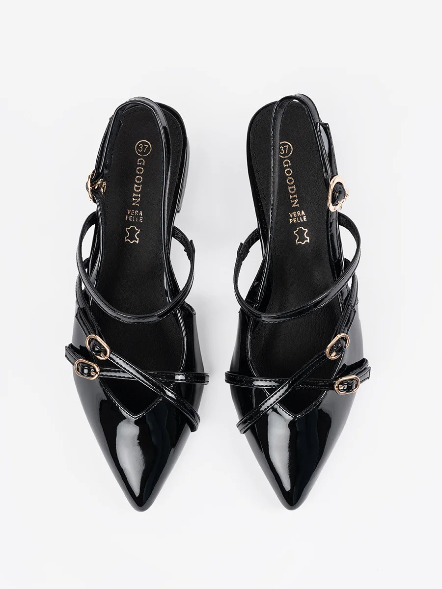 Praktické čierne lodičky pre ženy Obcas 36