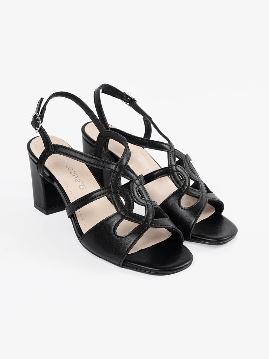 Praktické čierne sandále pre ženy Obcas 36