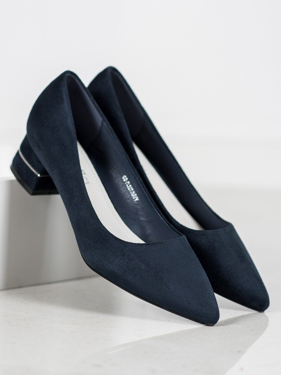 Vynikajúce dámske lodičky tmavomodrej farby na širokom podpätku 36