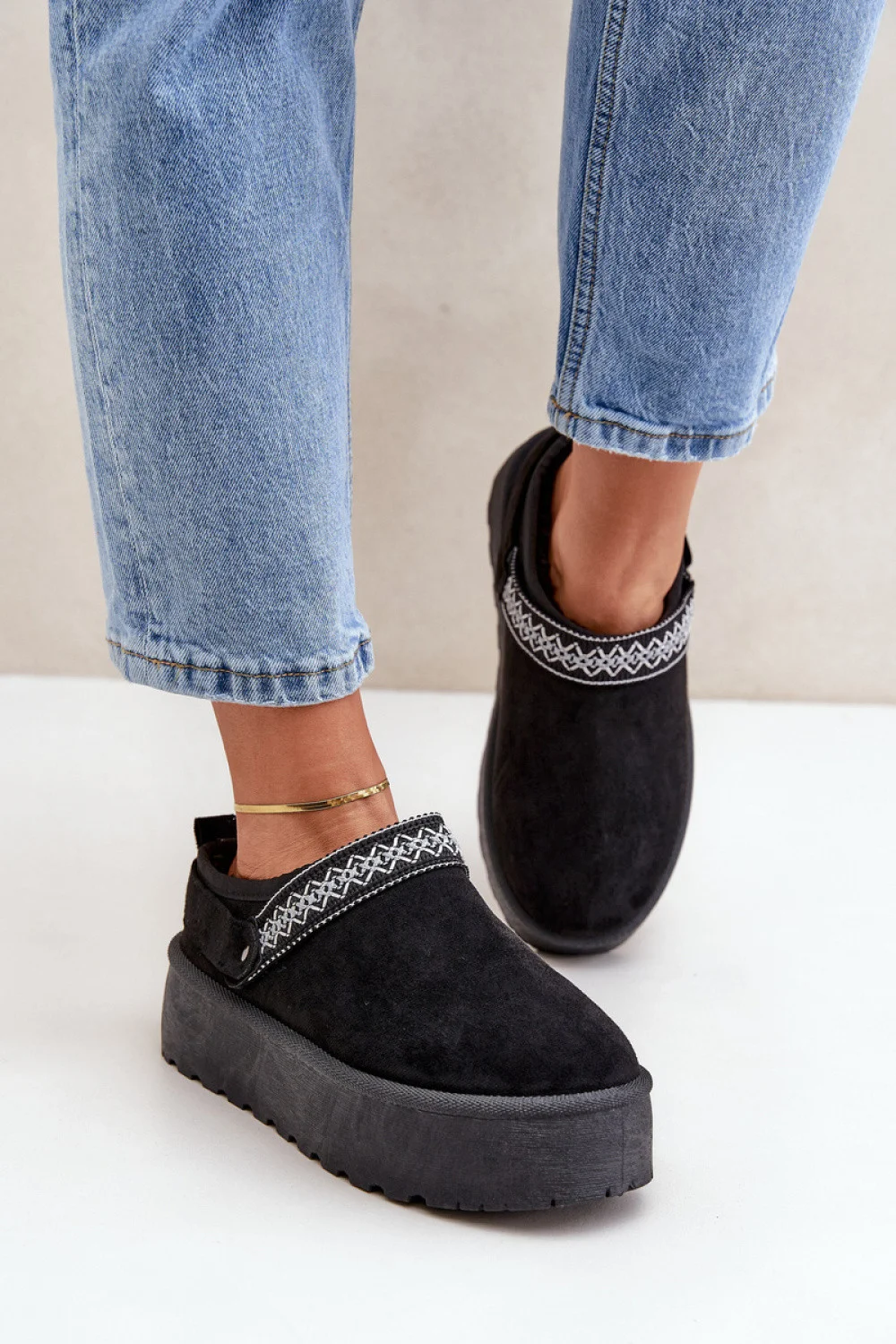 Snehule model 204871 Step in style 38