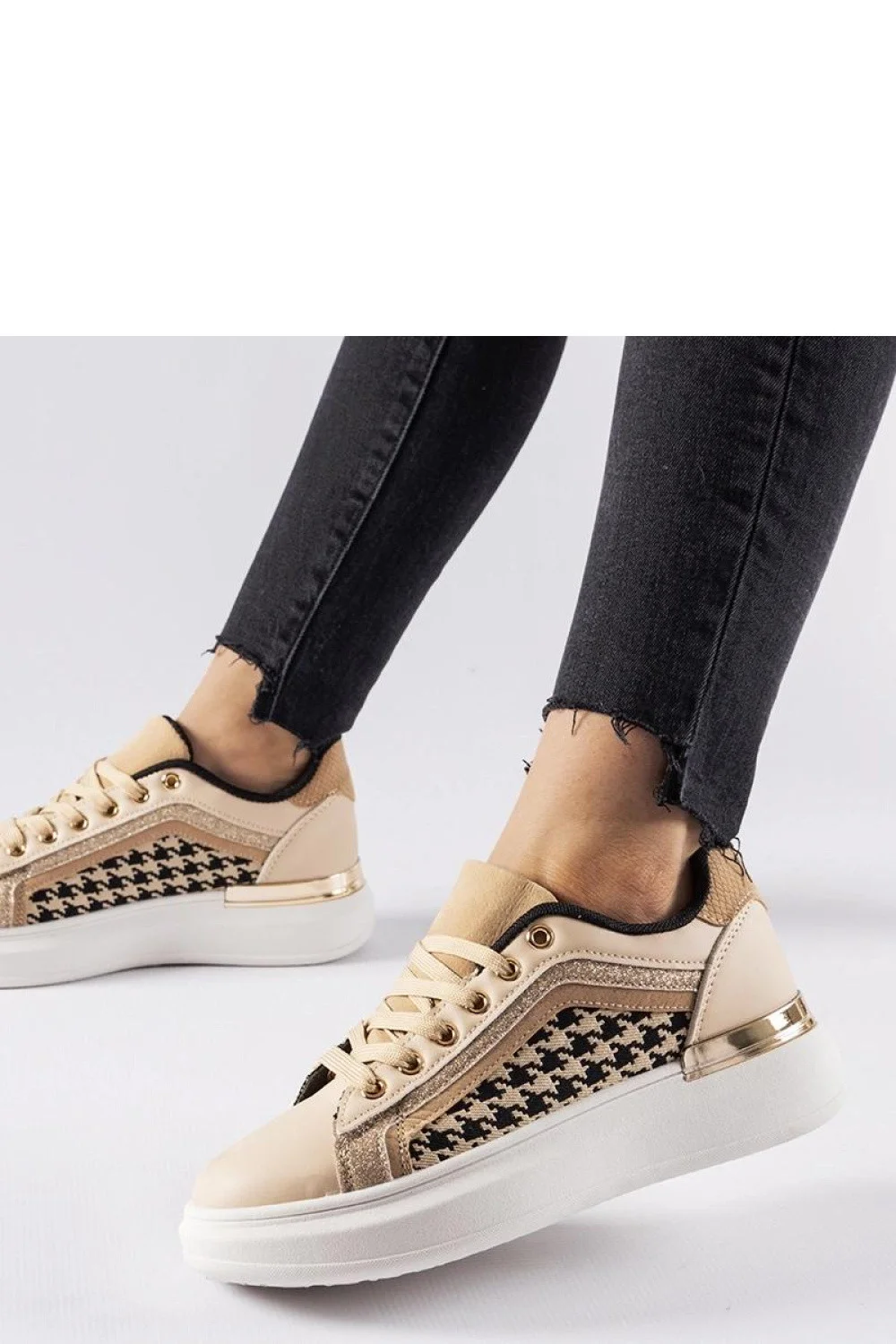 Tenisky model 207579 Solea 38