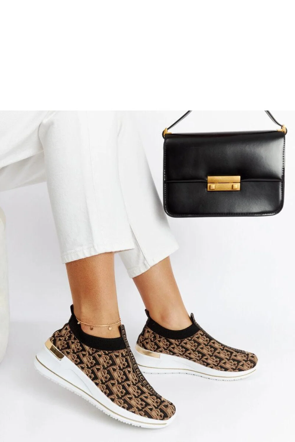 Tenisky model 207749 Solea 38