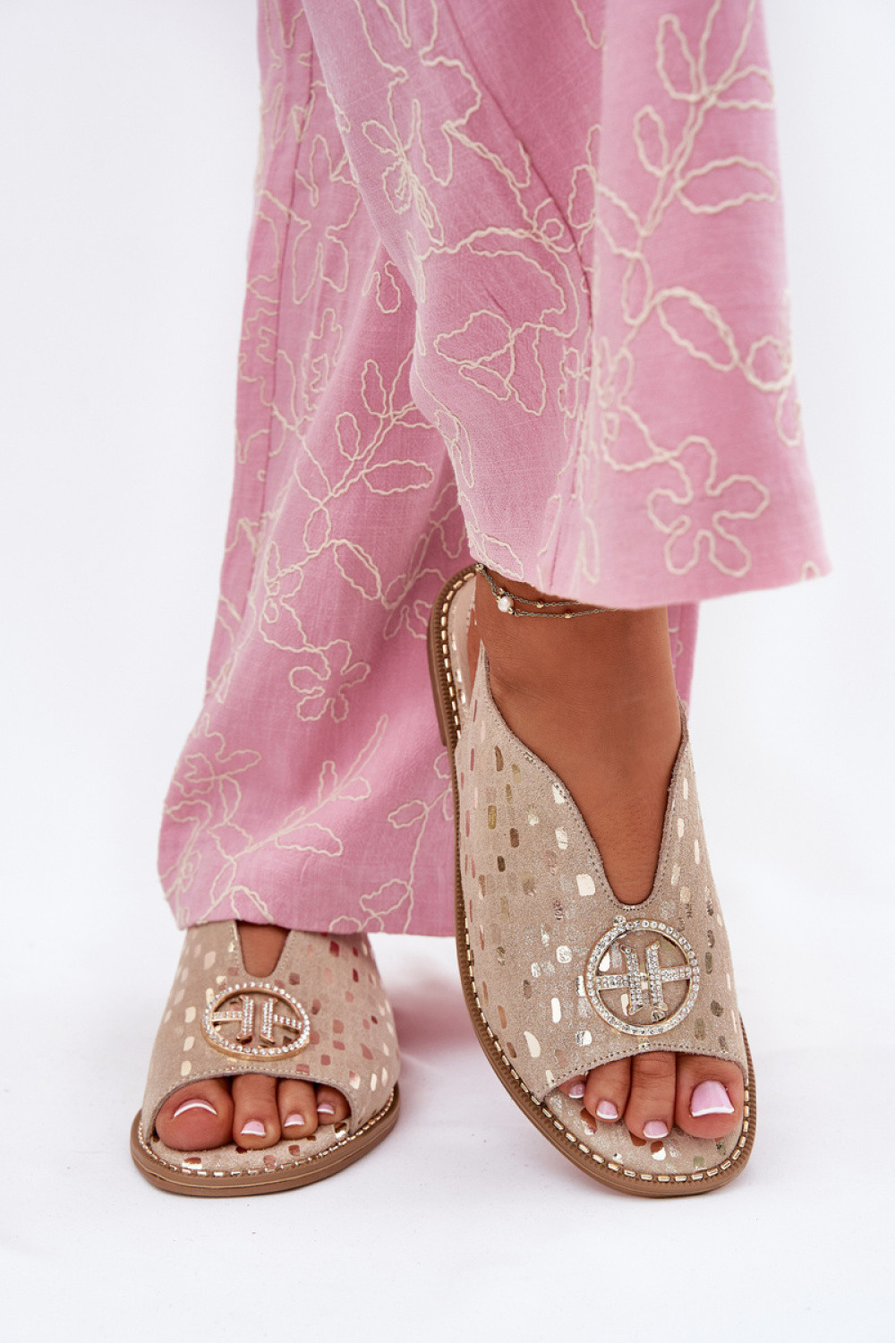 Sandále model 215707 Krok vo veľkom štýle 36