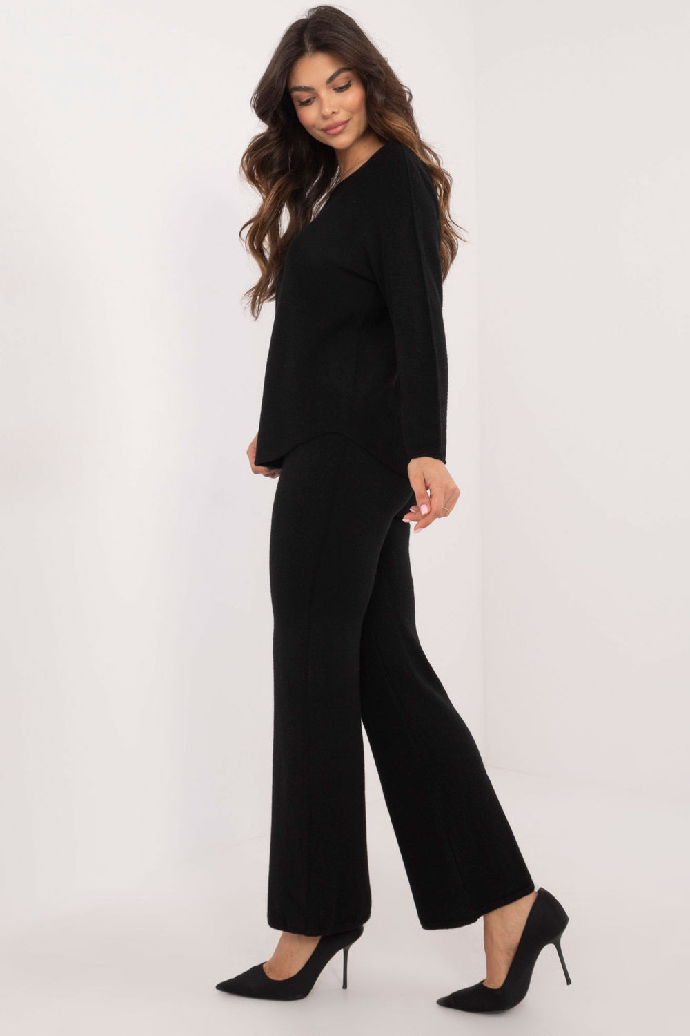 Set model 216693 Taliansko Moda universal Set model 216693 Taliansko Moda universal