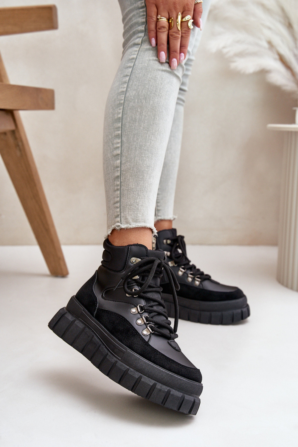 Horns model 216840 Krok vo veľkom štýle 40