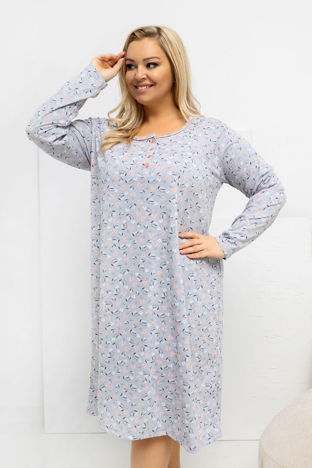 Plus size noční košile s dlouhými rukávy