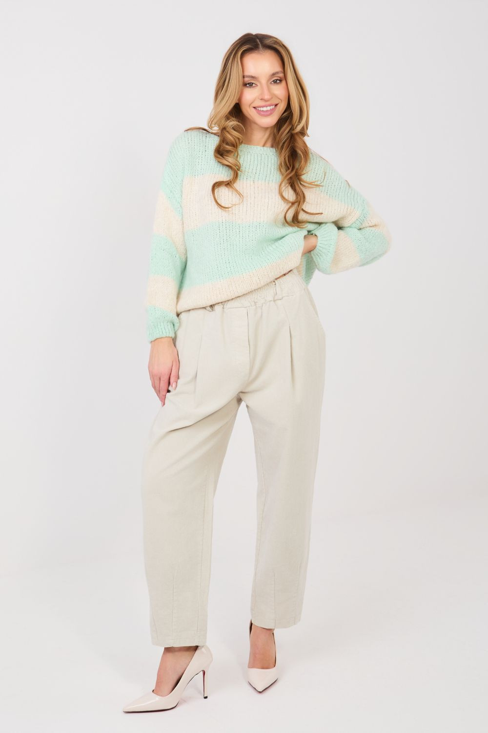 Kordové kalhoty model 224386 Italy Moda universal (obrázek 3)