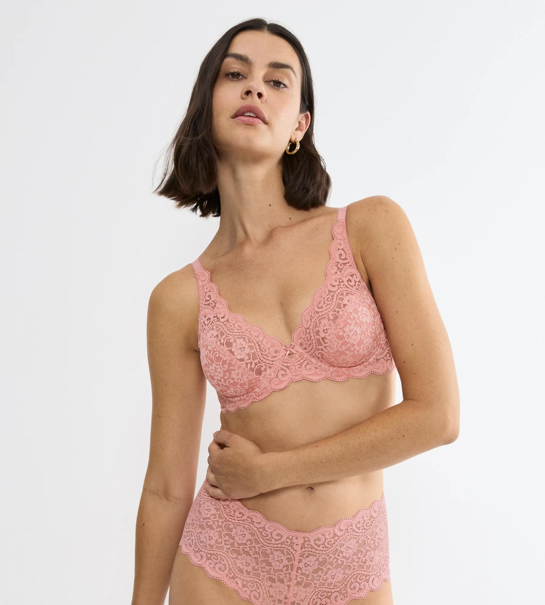 AMOURETTE – Květinová krajková podprsenka s kosticemi (limitovaná edice) Triumph CHERRY ROSE 90H